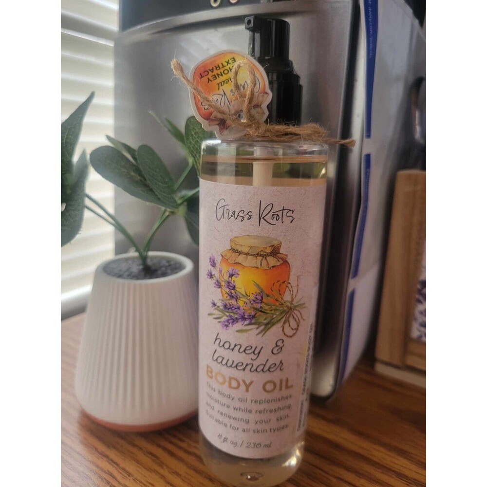 GRASS ROOTS HONEY & LAVENDER SCENTED BODY OIL~8 FL OZ~NEW~FREE GIFT!
